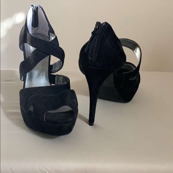 Guess black suede sandals - Picture 3 of 3